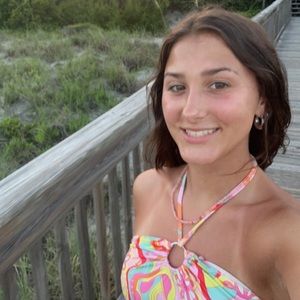 Meet your Posher, Addison